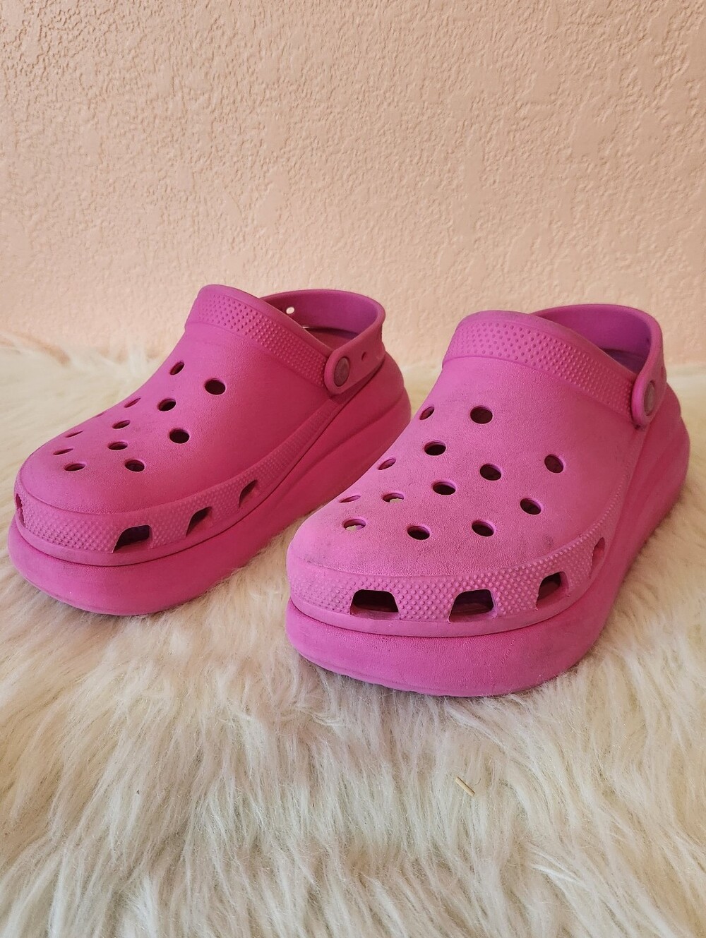 Crocs Pink Platform Classic Crush Unisex Slip On Shoes